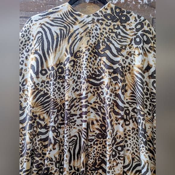 Simply Noelle Animal Print Wrap Poncho - Picture 9 of 14